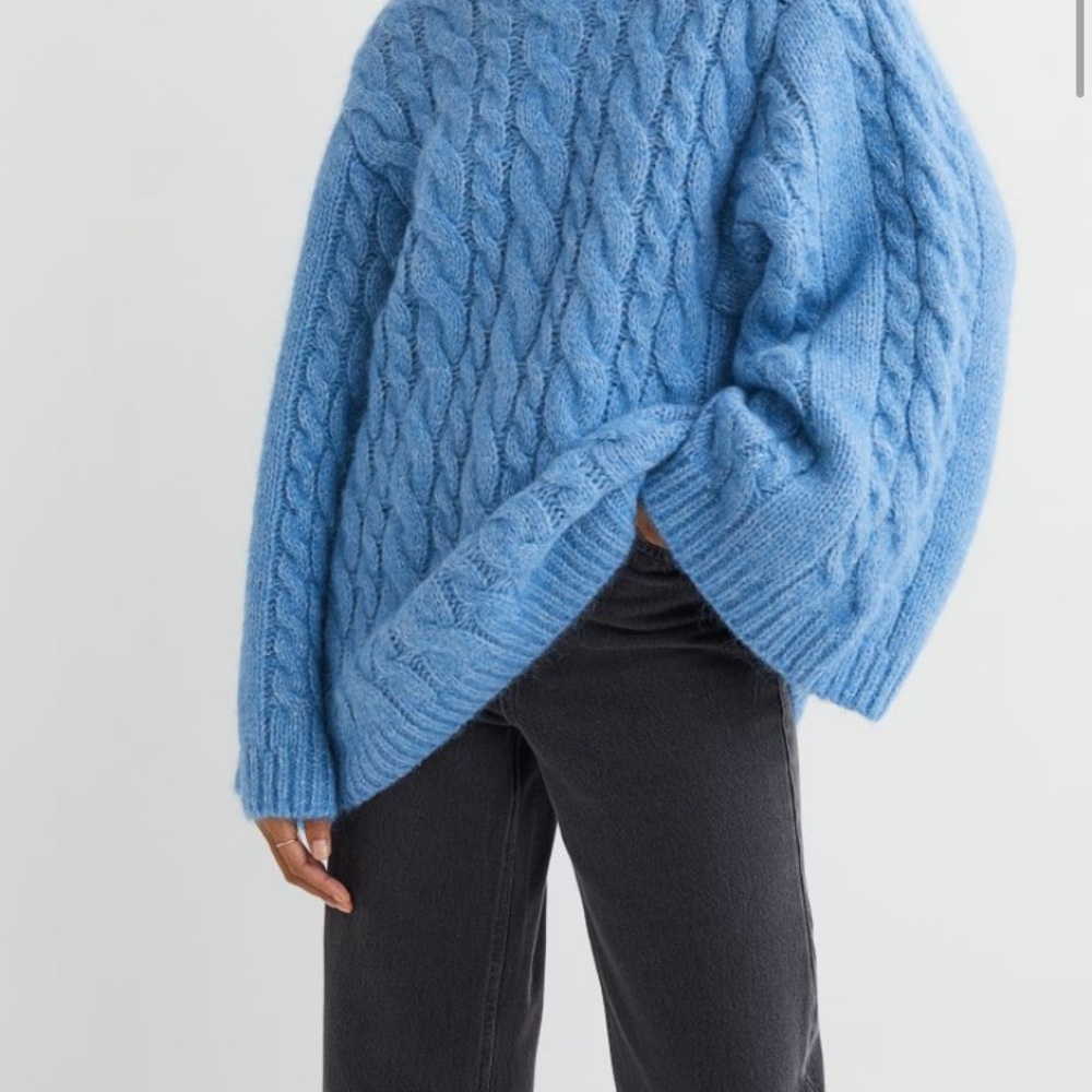 ISO: H&M wool blend cable knits!